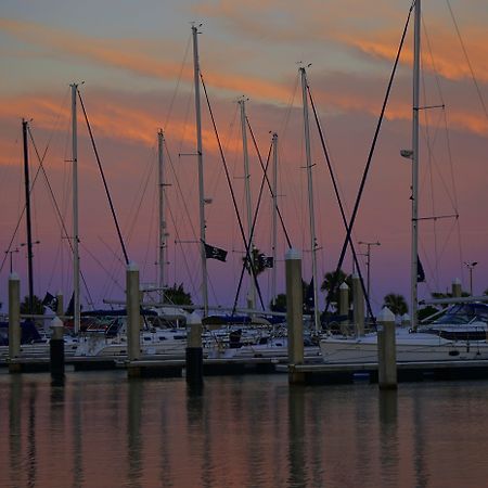 Holiday Inn Corpus Christi Downtown Marina By Ihg Екстериор снимка