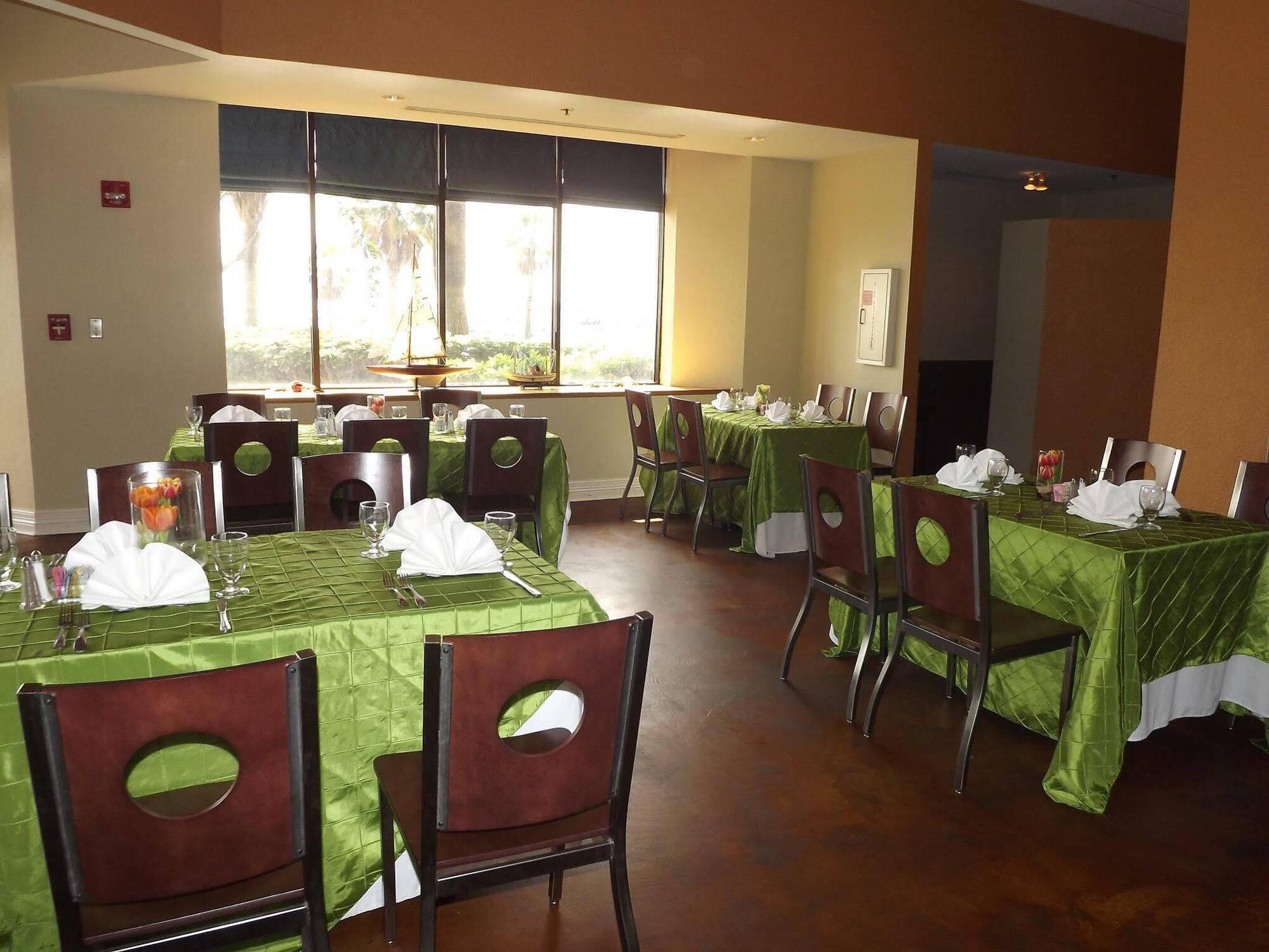 Holiday Inn Corpus Christi Downtown Marina By Ihg Екстериор снимка